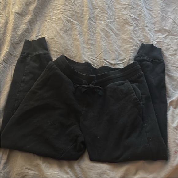 🖤 5/$25 Amazon Essentials Black jogger sweatpants Pants - Picture 3 of 6